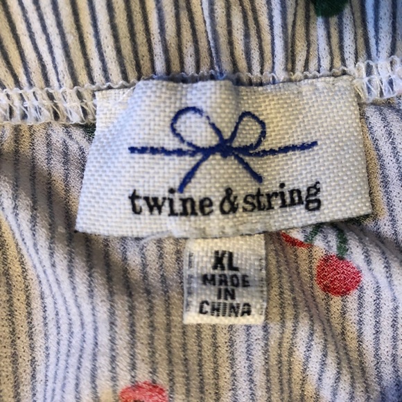 Twine & String XL Off the shoulder cherry top - Picture 3 of 3